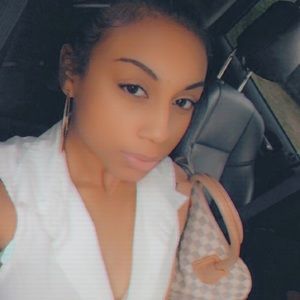 Meet your Posher, Dasia